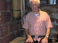 77 - In Eisen gelegt